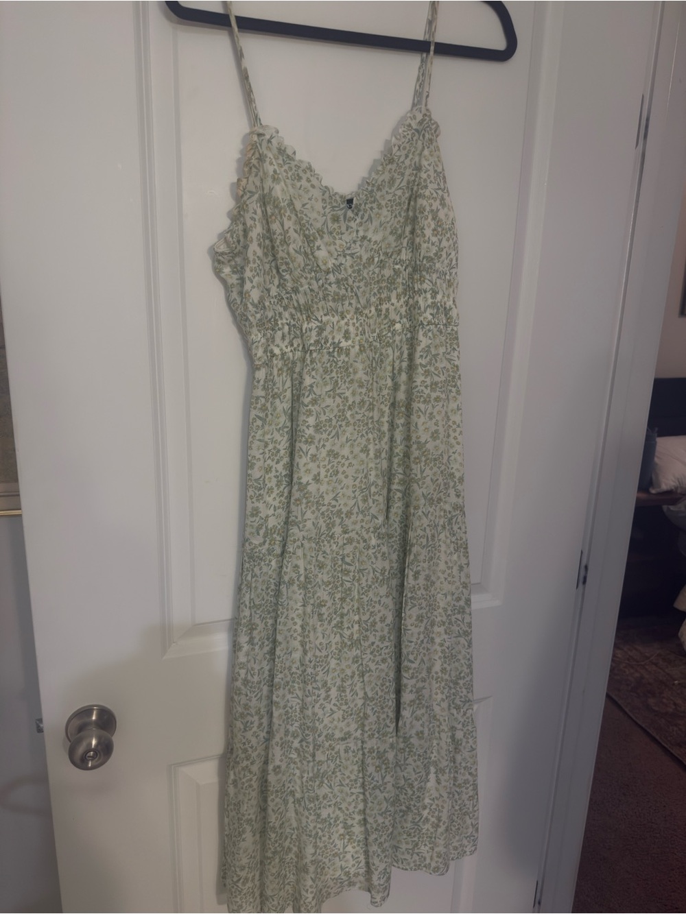 Light Green Floral Maxi Dress with Spaghetti Straps